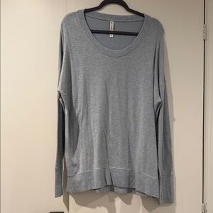 Athleta Heather Blue/Gray Crew Neck Top